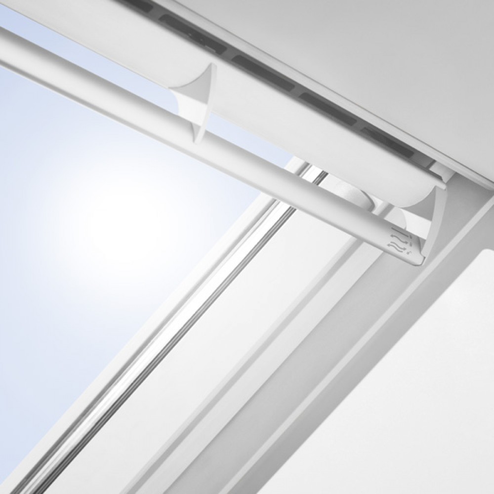 Velux Ggl Mk04 2070 Centre-pivot 78x98 White Painted 2x Glazed