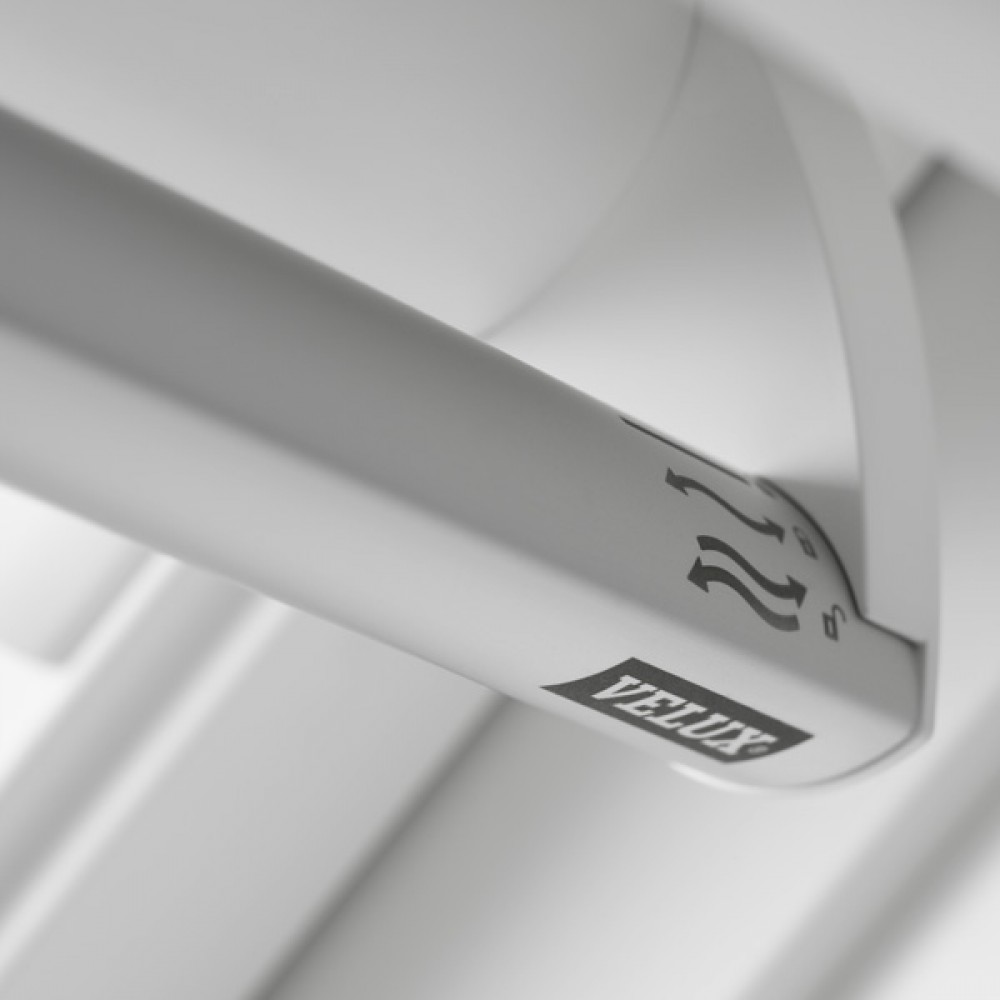 Velux Ggl Mk04 2070 Centre-pivot 78x98 White Painted 2x Glazed