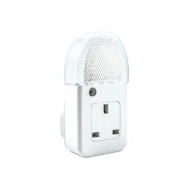 Uni-com Night Light With Socket | UNC62745
