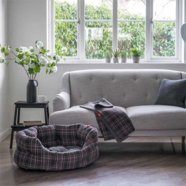 Plaid Oval Bed - Small | 8002037