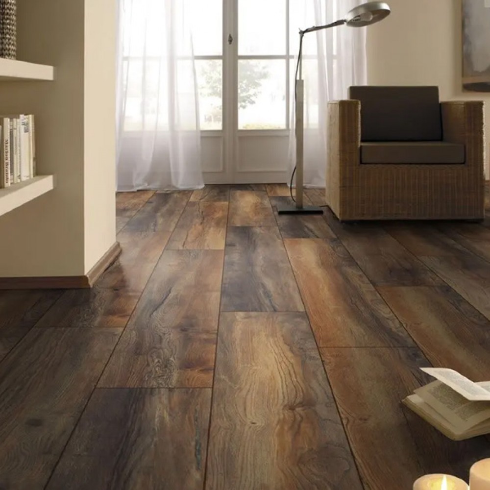Robusto 12mm Harbour Oak Eir Laminate Floor | AC5 | 1.55yd²