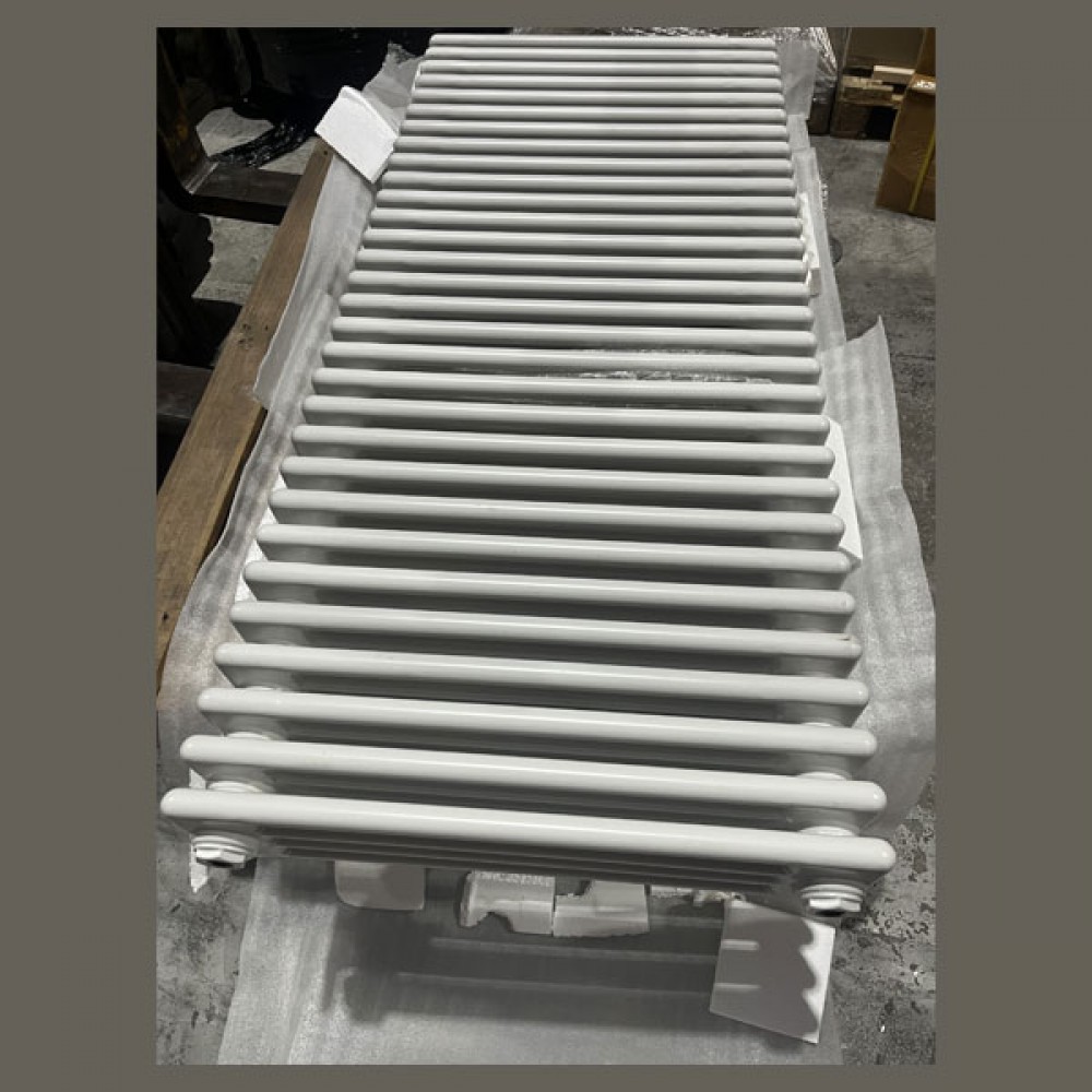 Hilltop 4 Column Vertical Radiator | 1370 x 600