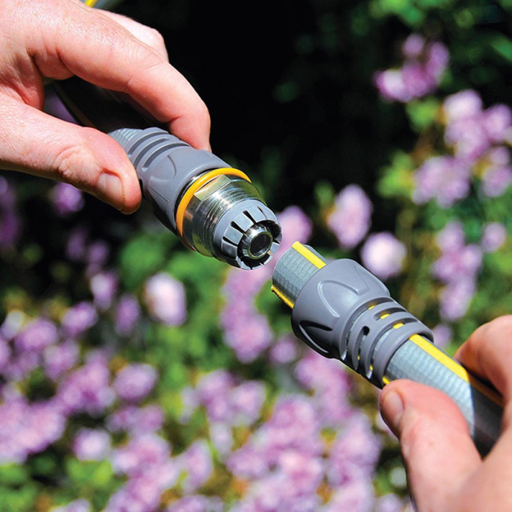 Hozelock Double Male Connector Pro | 2043