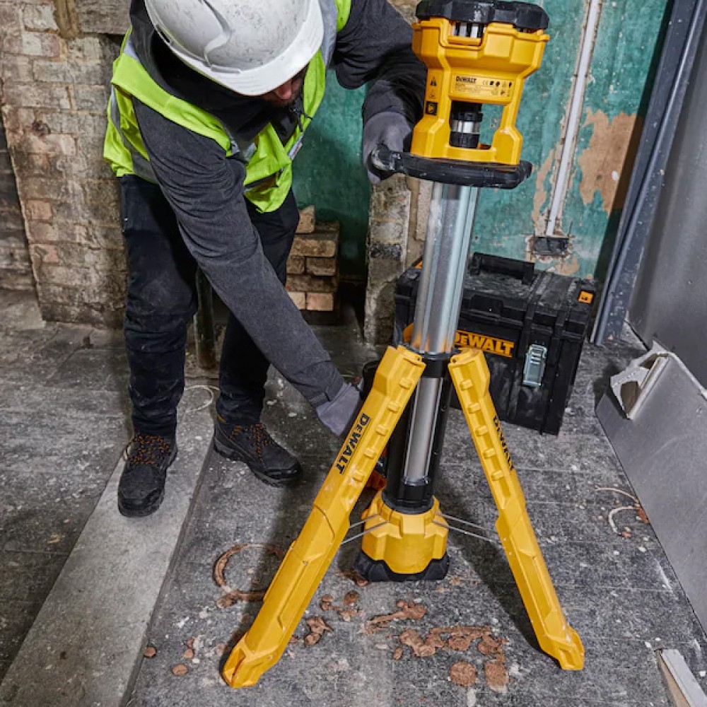 Dewalt 18v Xr Led Tripod Site Light | Dcl079-xj | Bare Unit