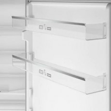 Blomberg Frost Free Fridge Freezer | White | KGM4524 