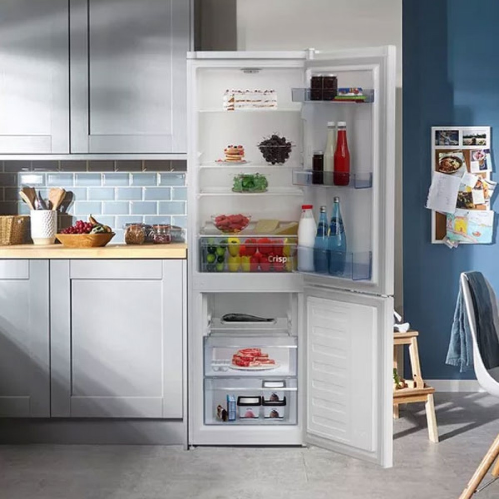 Beko Fridge Freezer | CSG4571W